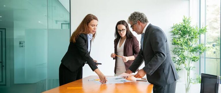 Licencias y Procedimientos Administrativos